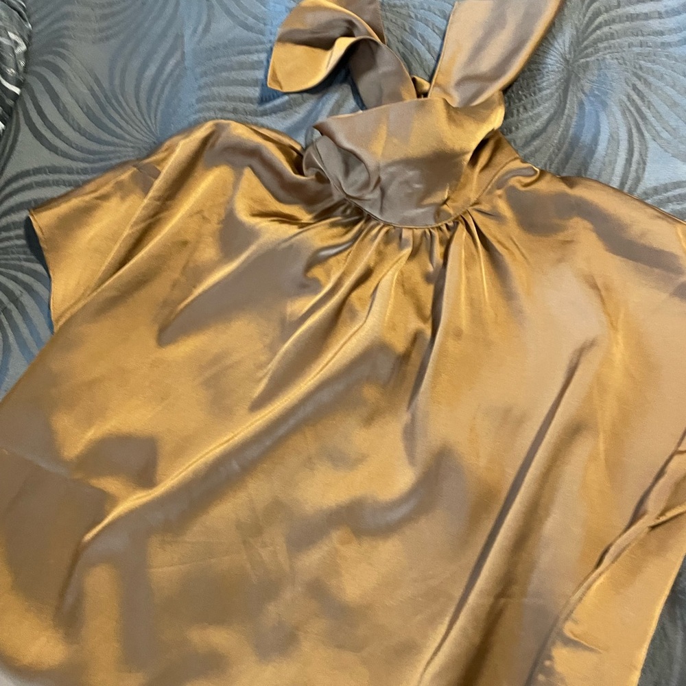 Banana Republic Tie Back blouse Size Small